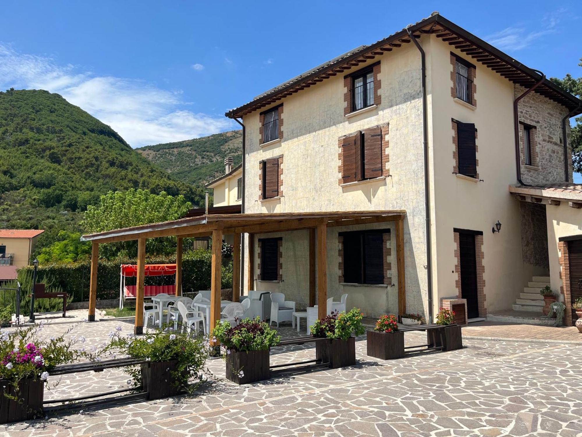 Casa Vacanze Vecchio Frantoio Residenza Moraiolo Spoleto Exterior foto